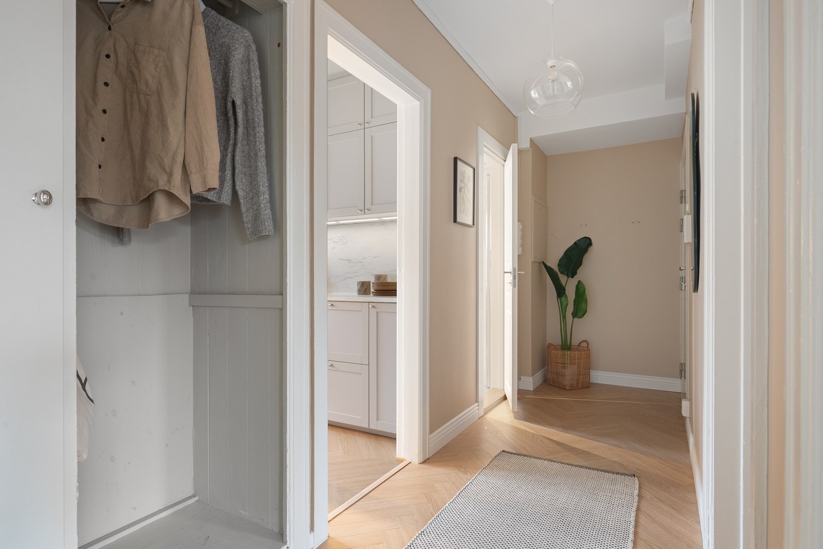 - I tillegg disponerer leiligheten 3 eksterne boder - Galleribilde