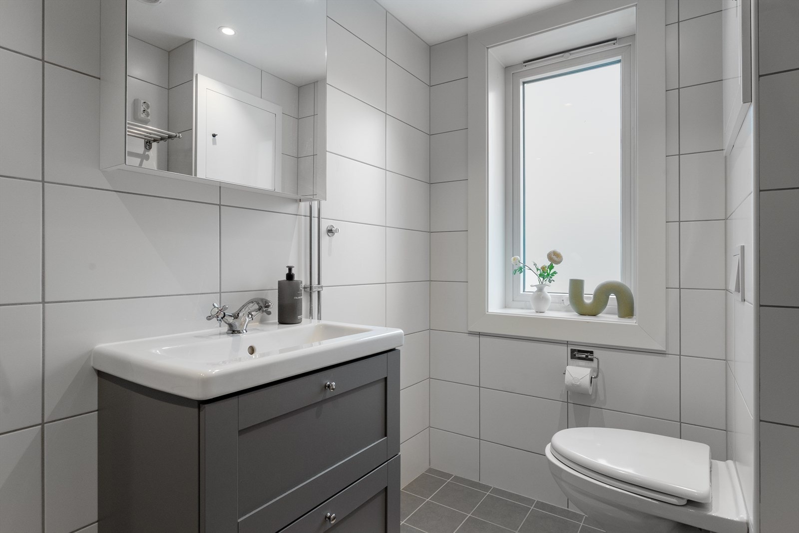 - Det er også gulvvarme på badet - Galleribilde