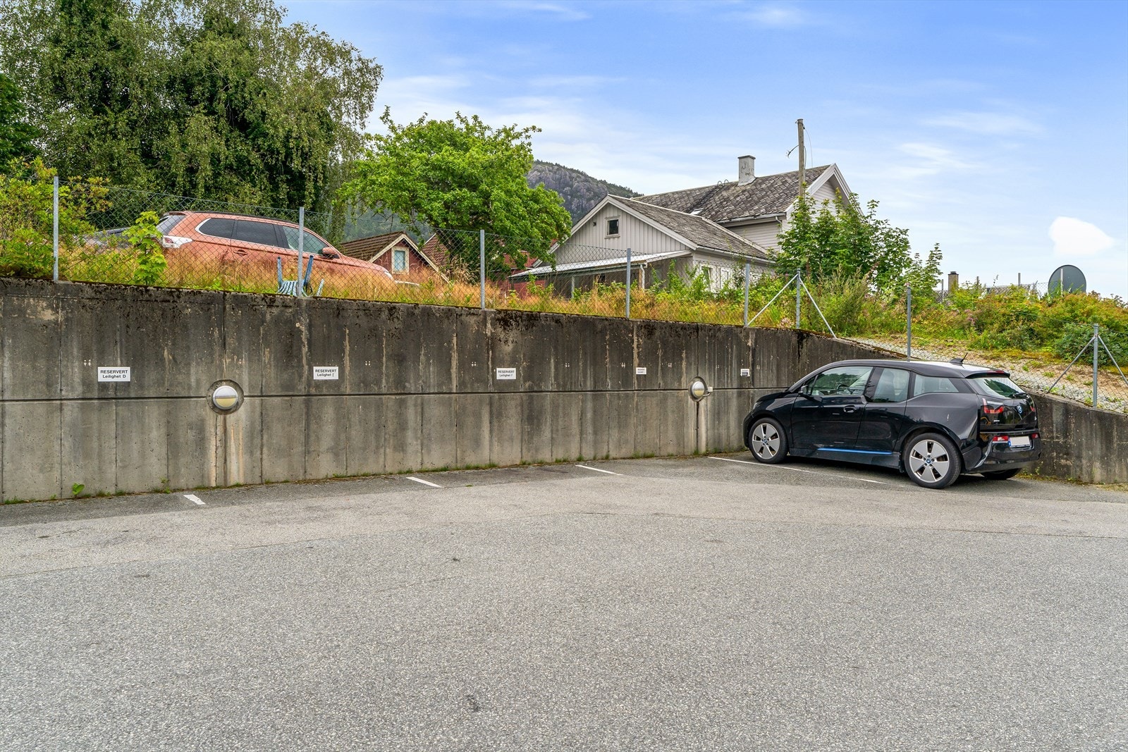 Utvendig parkering. Galleribilde