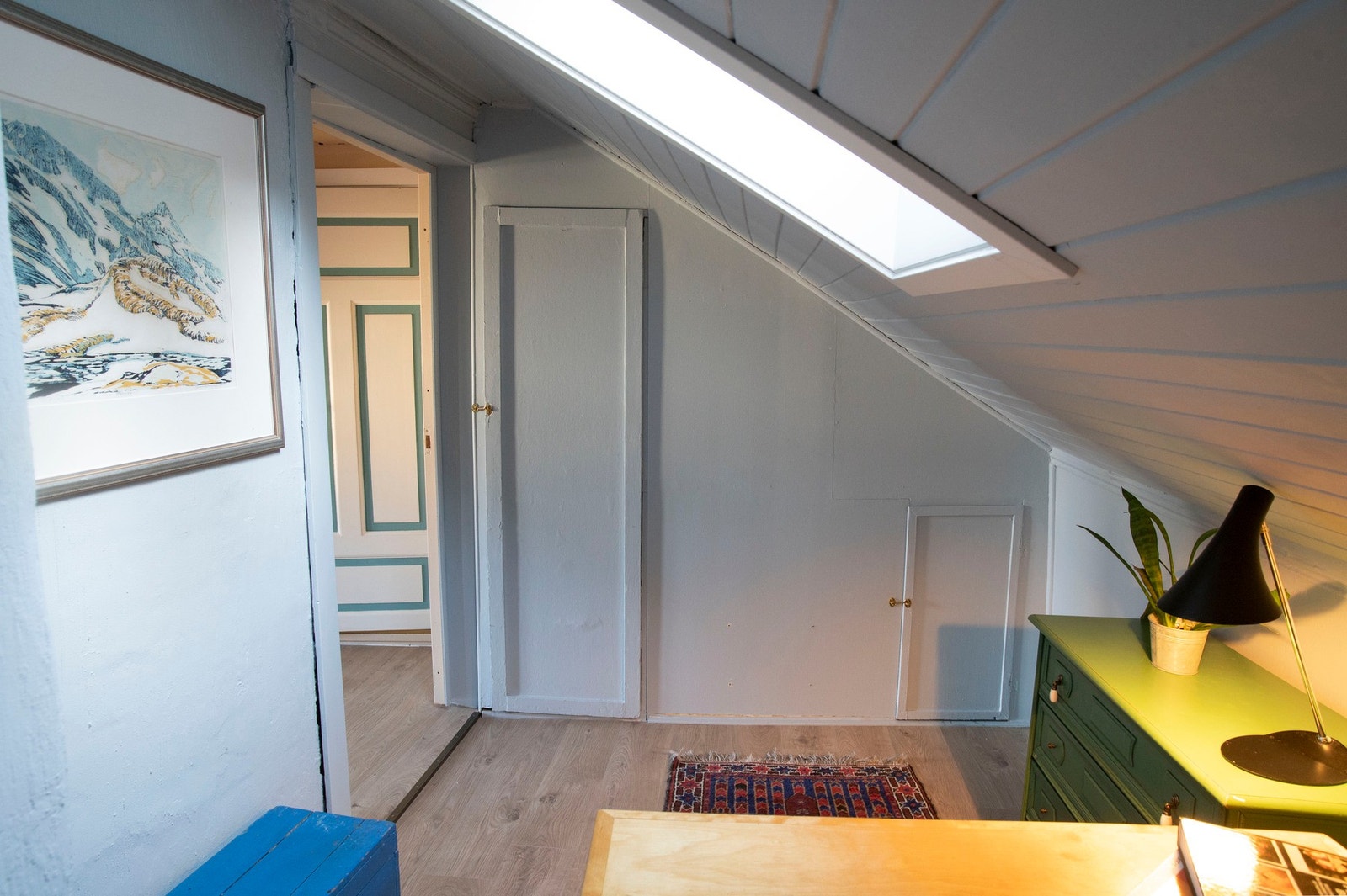 Her er det også godt med innebygget skapplass Galleribilde
