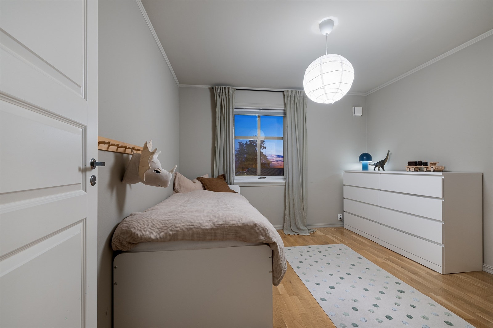 Lyse og trivelige rom som enkelt kan tilpasses ulike behov. Galleribilde