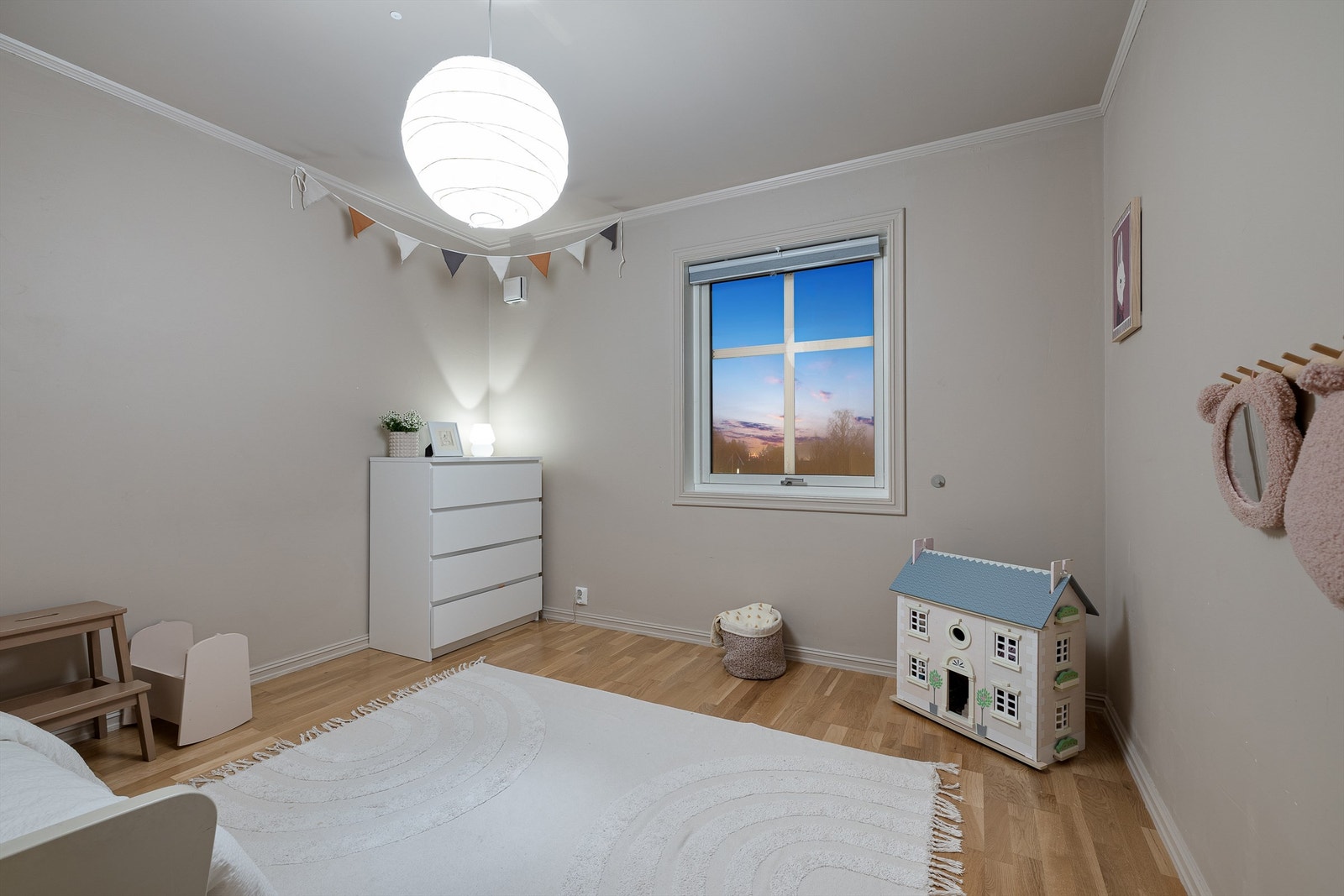 Boligen har flere soverom av god størrelse, ideelt for en familie. Galleribilde