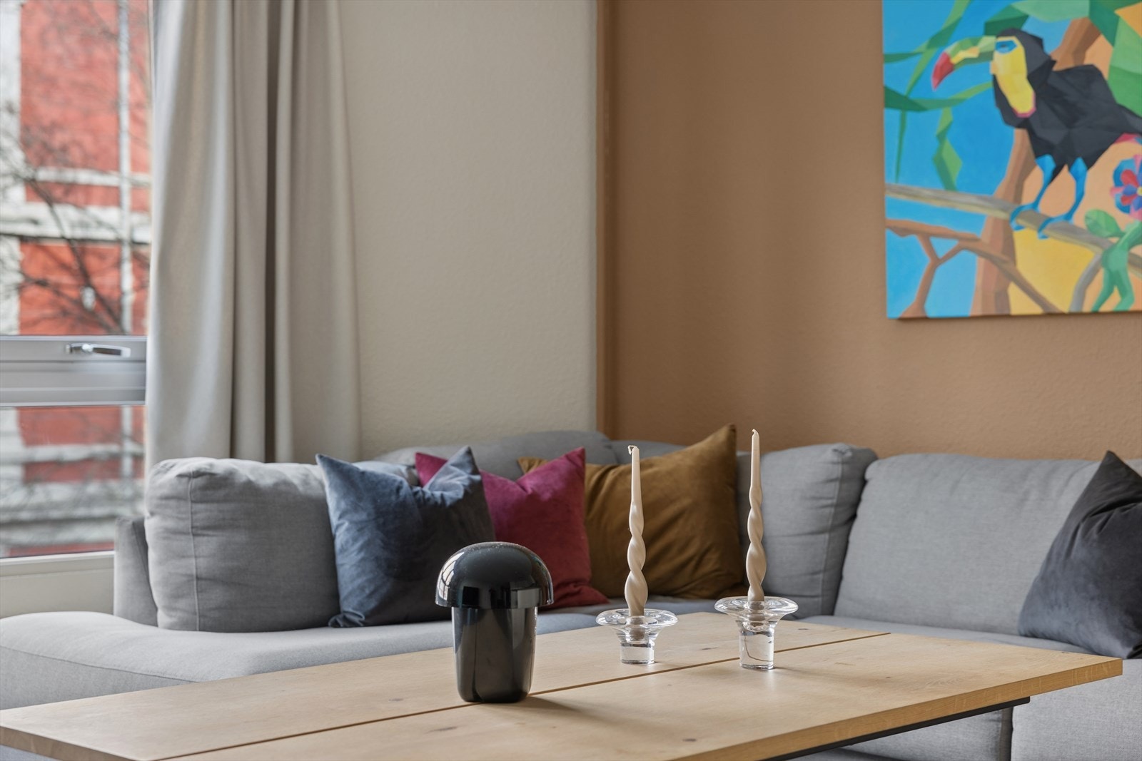 Varmtvann og fyring inkludert i de månedlige felleskostnadene. Galleribilde