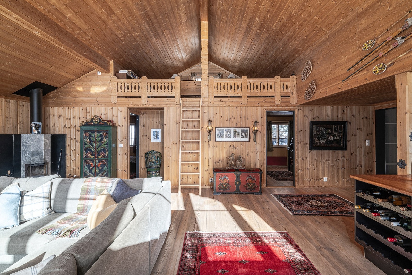 Soverom og hems. Galleribilde