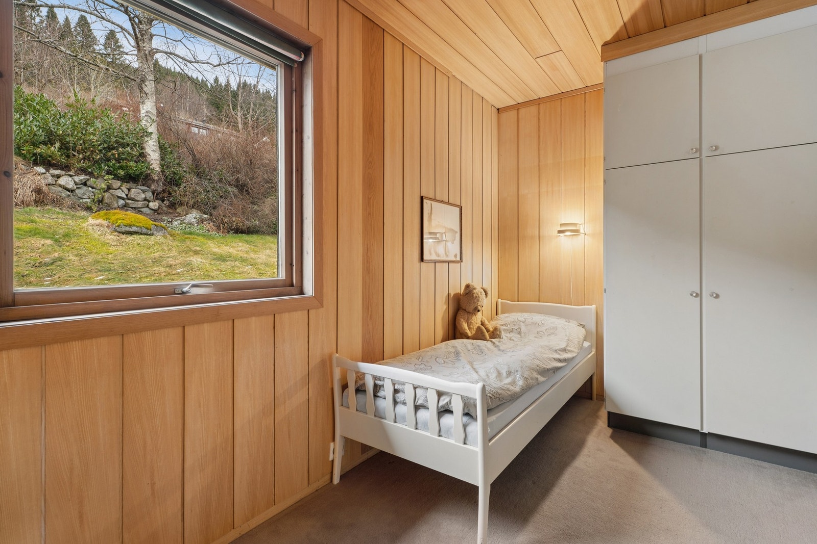 - Soverom 3 måler cirka 6.25 m² - Galleribilde