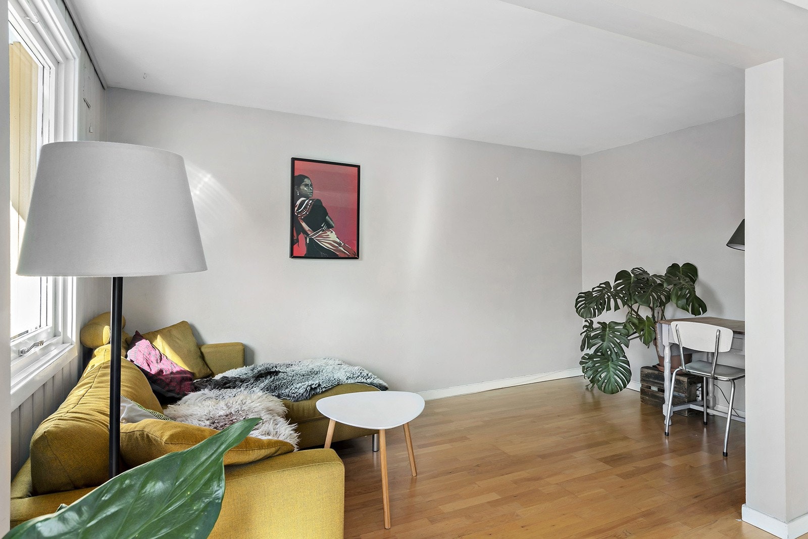 Andre har gjort om denne delen av stuen til et ekstra soverom. Galleribilde