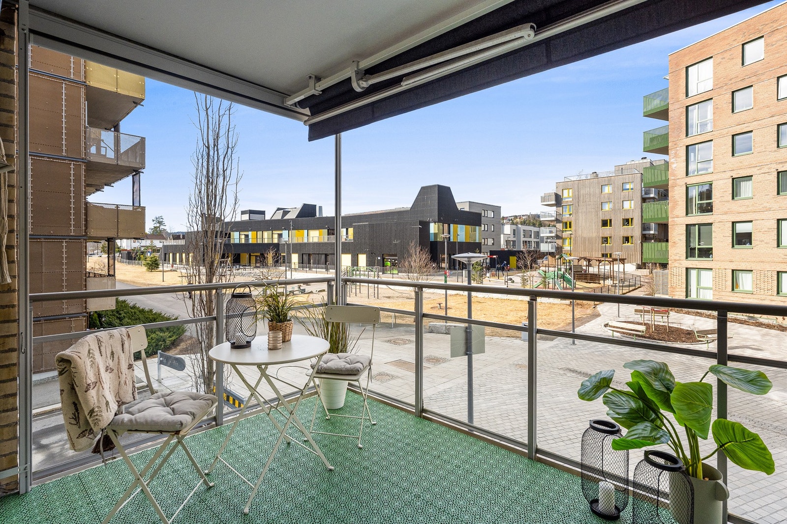 Boligen har en fin balkong på 12 kvm med gode solforhold Galleribilde