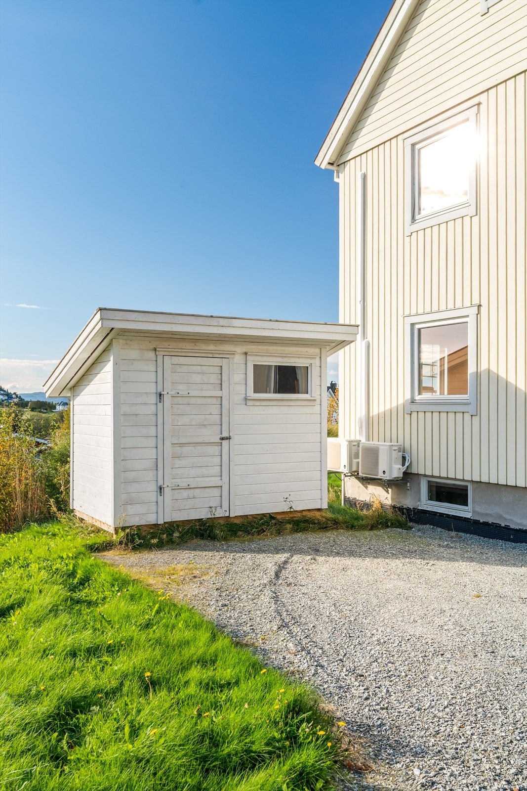 Felles utebod, perfekt til oppbevaring av sykler. Galleribilde