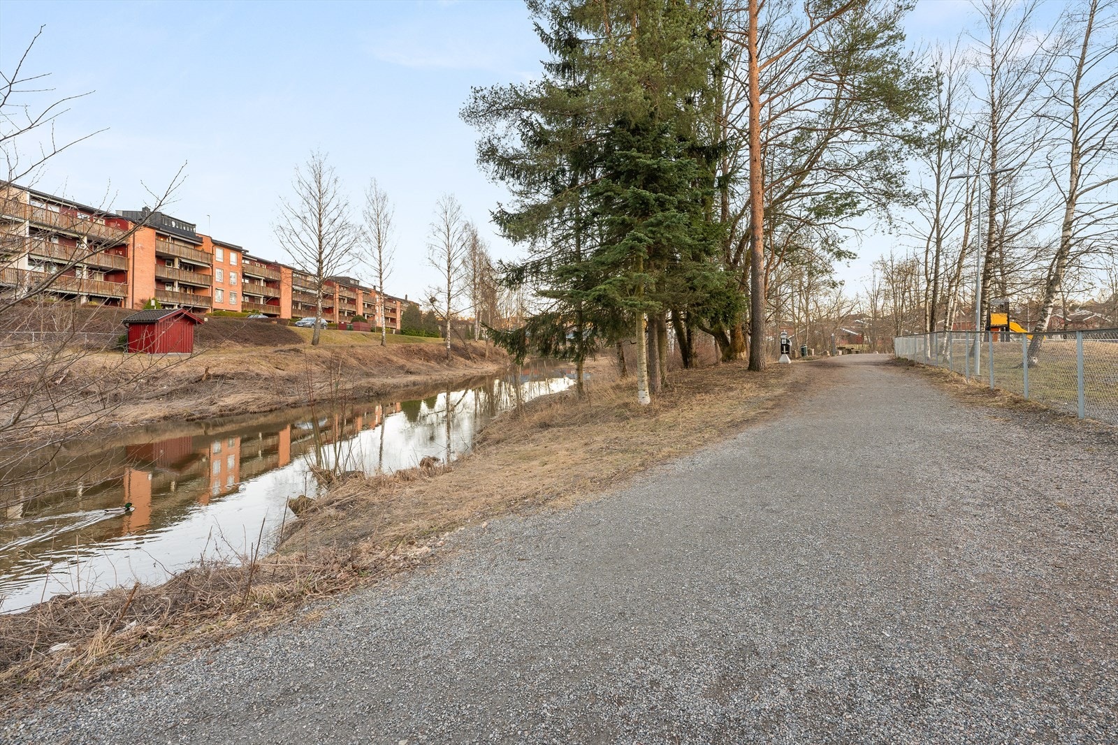 Utenfor døren er det flere flotte turområder. Galleribilde