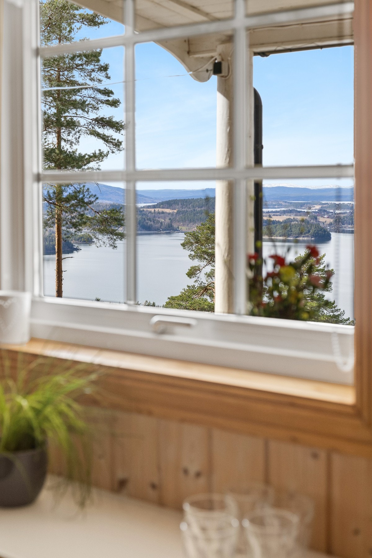 har også flott utsikt mot fjorden. Galleribilde