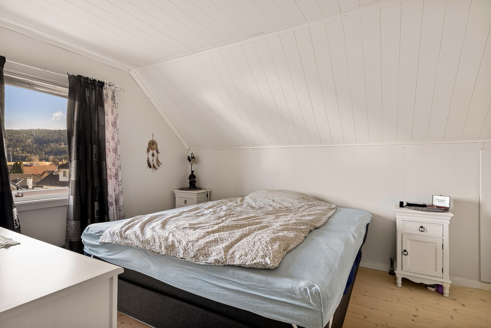 To romslige soverom i 2. etasje. Galleribilde