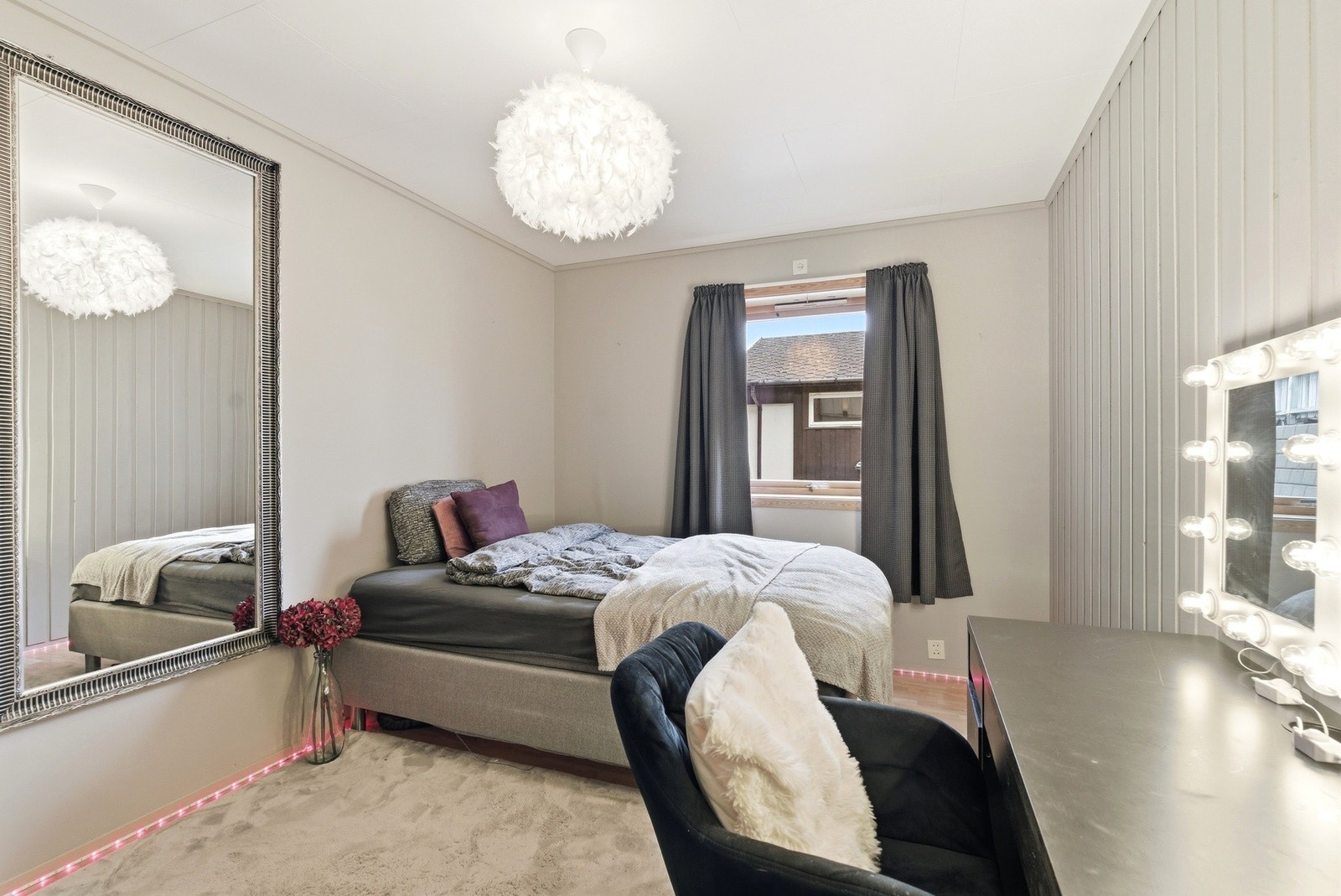 I denne etasjen er det to soverom, begge av fin størrelse. Galleribilde