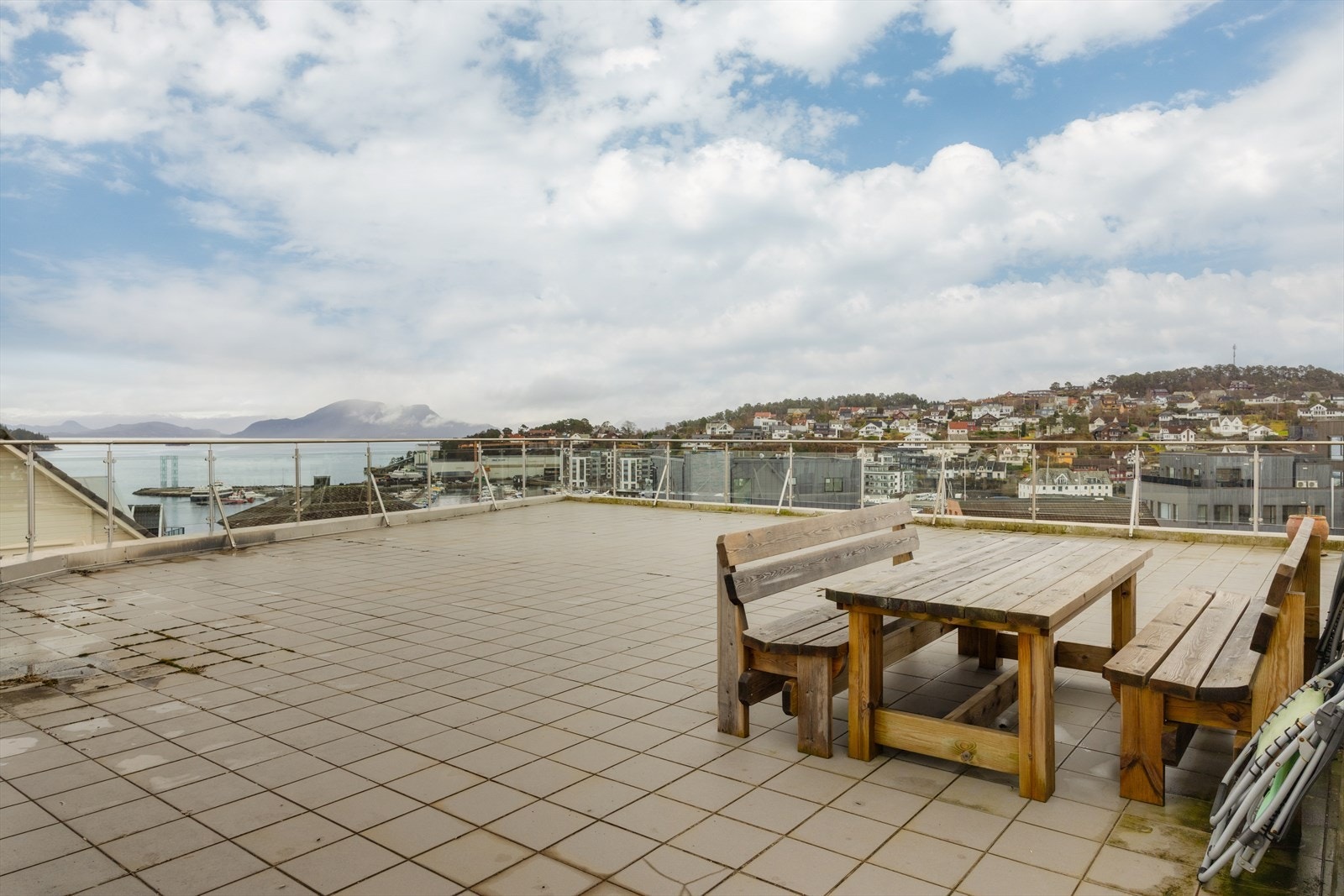 Sameiet disponerer også en stor takterrasse med upåklagelig utsikt. Galleribilde