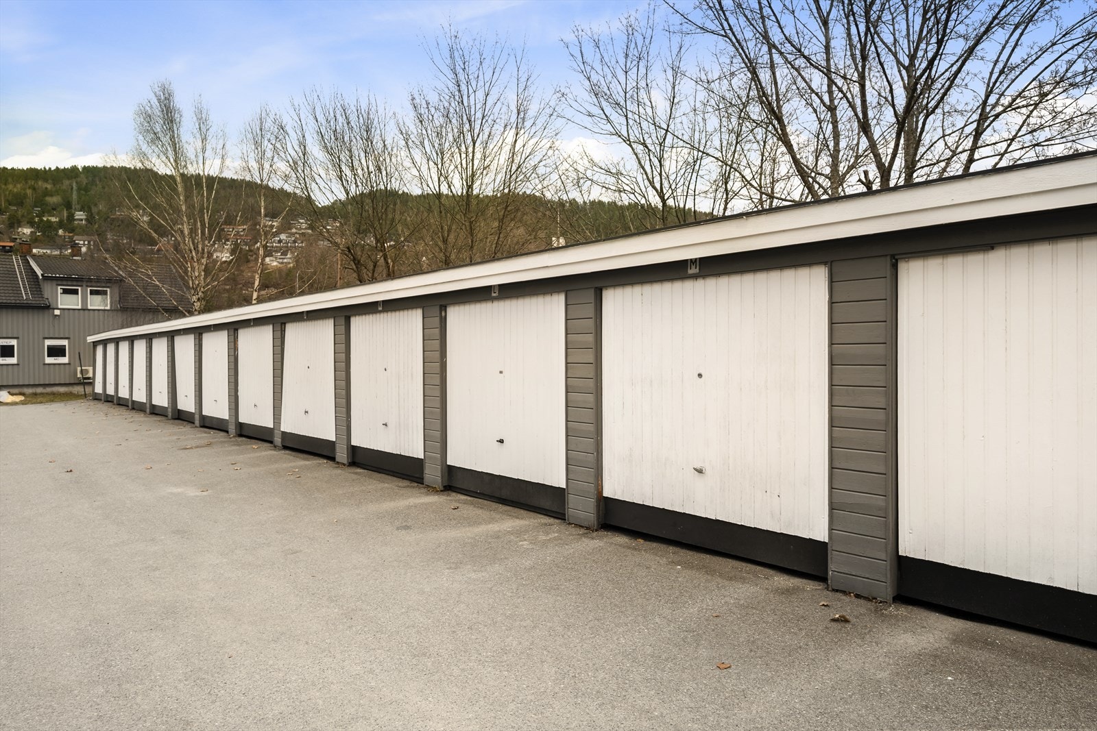 Garasjeplass medfølger leilgheten! Galleribilde
