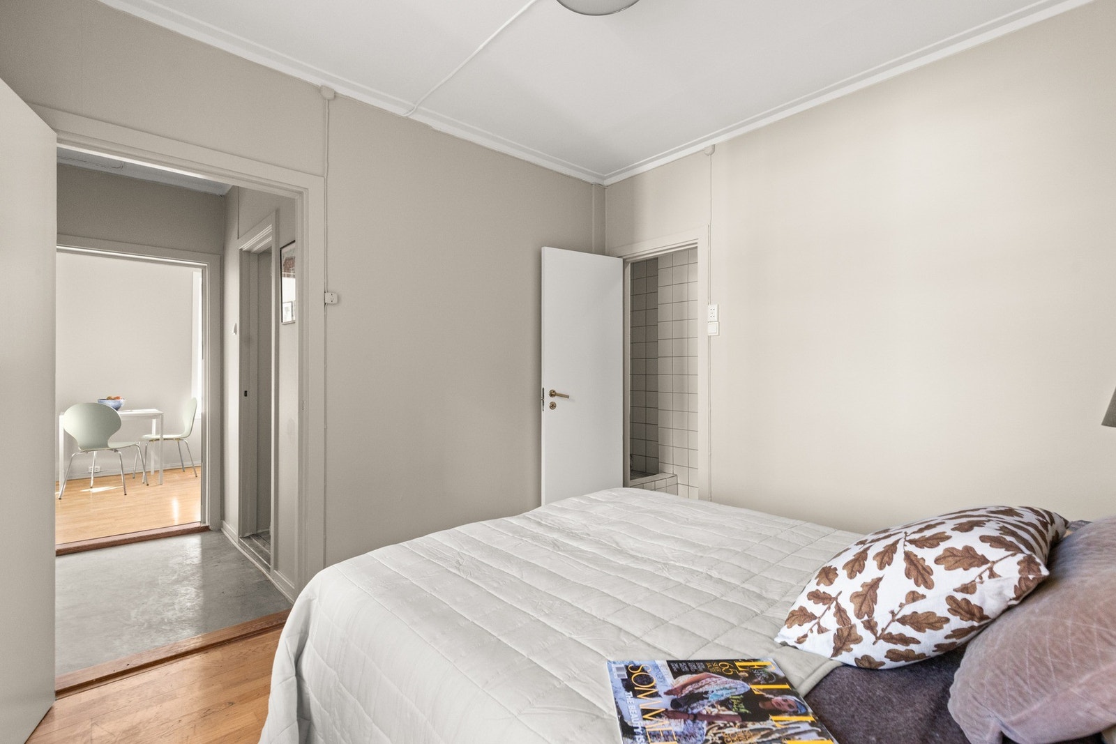 Her er det god plass til garderobeløsning etter eget ønske. Galleribilde