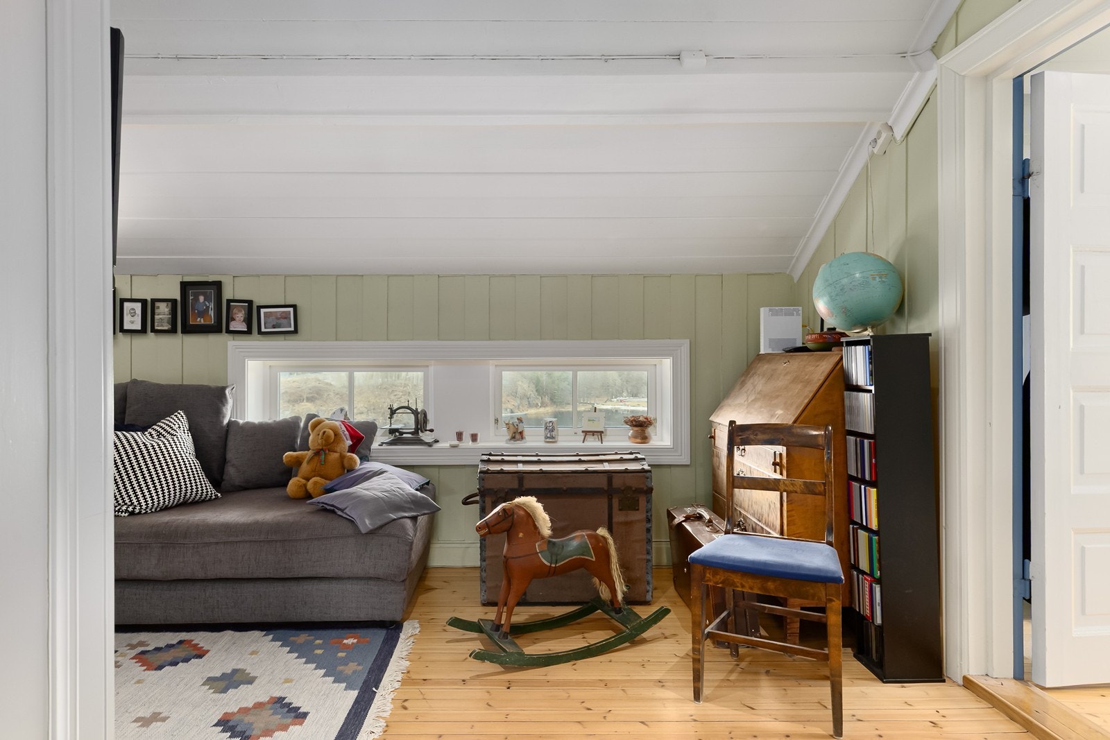 Loftstue med god plass til møblement. Galleribilde