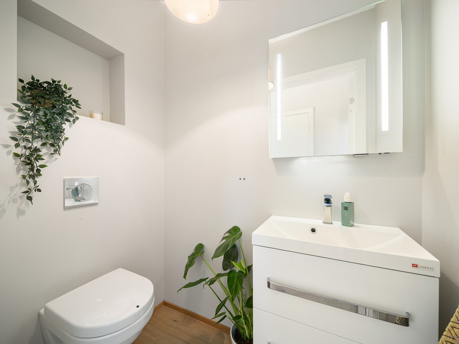 Toalettrom i 2. etasje. Galleribilde