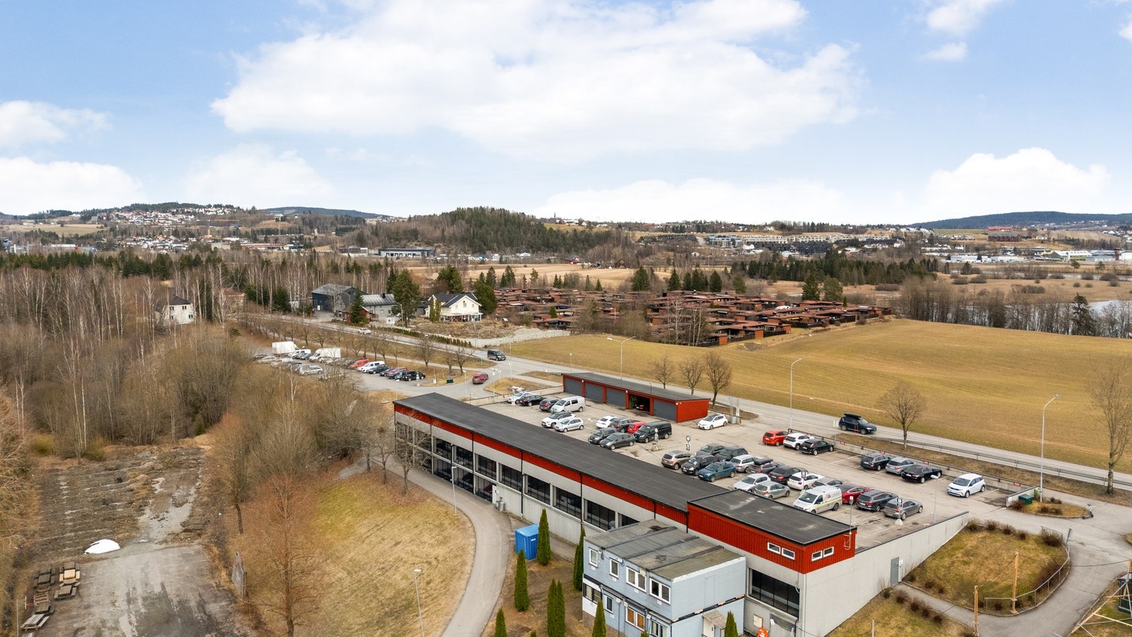 Skjetten - sentralt beliggende med kort kjørevei til Strømmen, Lillestrøm og Oslo sentrum samt Oslo lufthavn Gardermoen Galleribilde