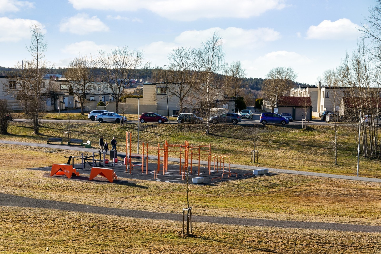 I borettslaget er store grøntarealer, lekeplasser, m.m. Galleribilde