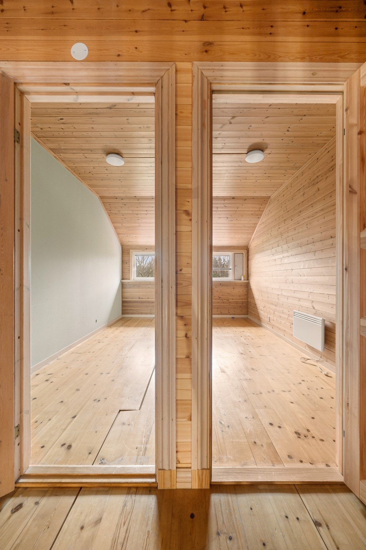 Soverom 7 og 8. Fra soverommet til høyre er det også en stor bod Galleribilde