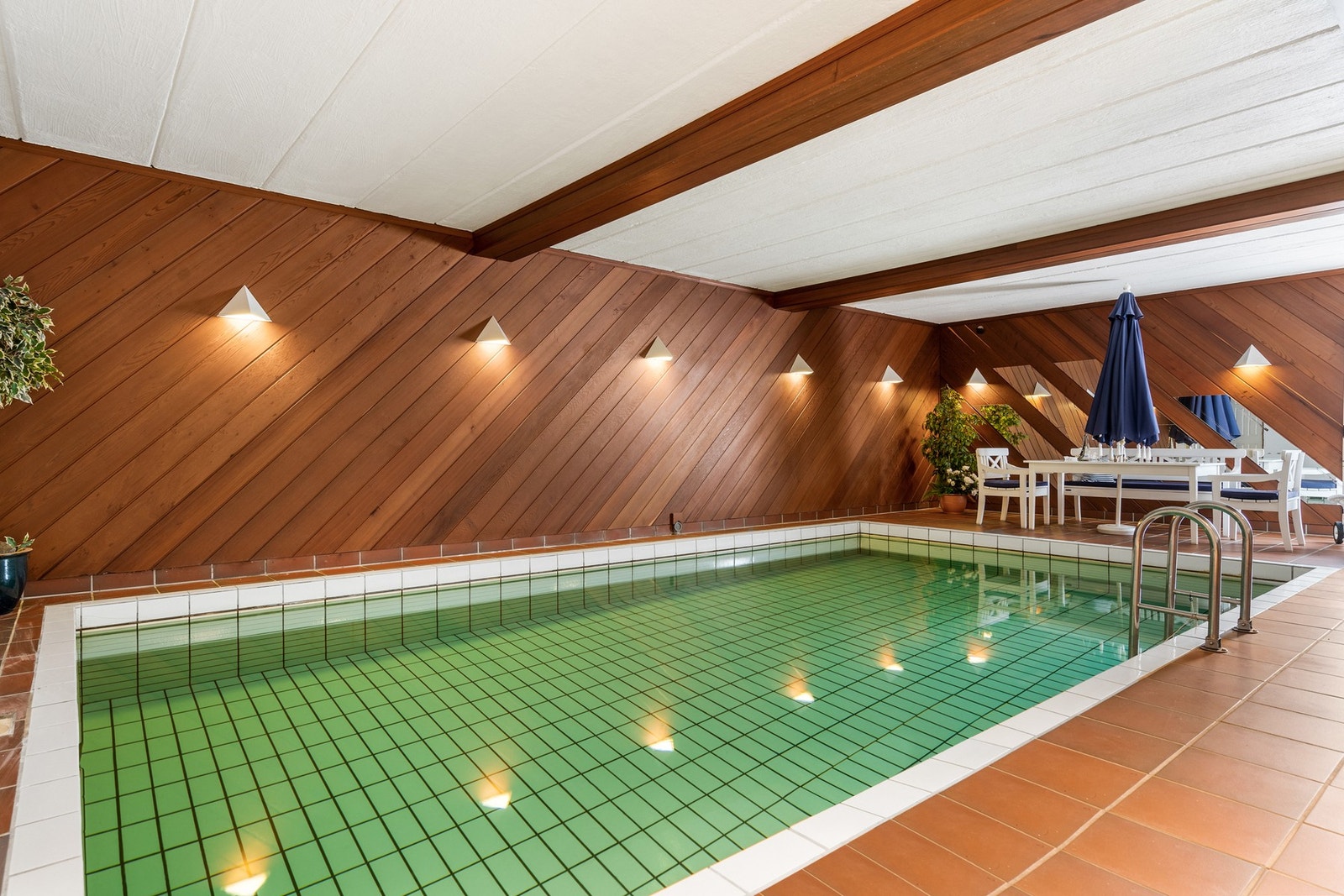 Badebassenget byr både på lek og moro, samt trening Galleribilde