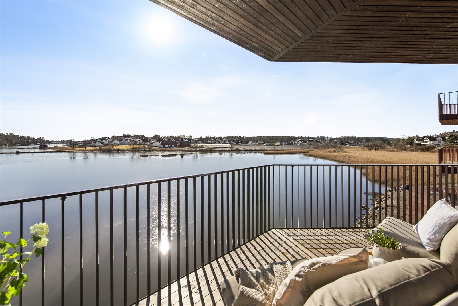 Nordvik Eiendomsmegling v/Christoffer Kvalshaugen ønsker deg velkommen til Hjemseng Brygge. Foto: Fotograf Magik Galleribilde