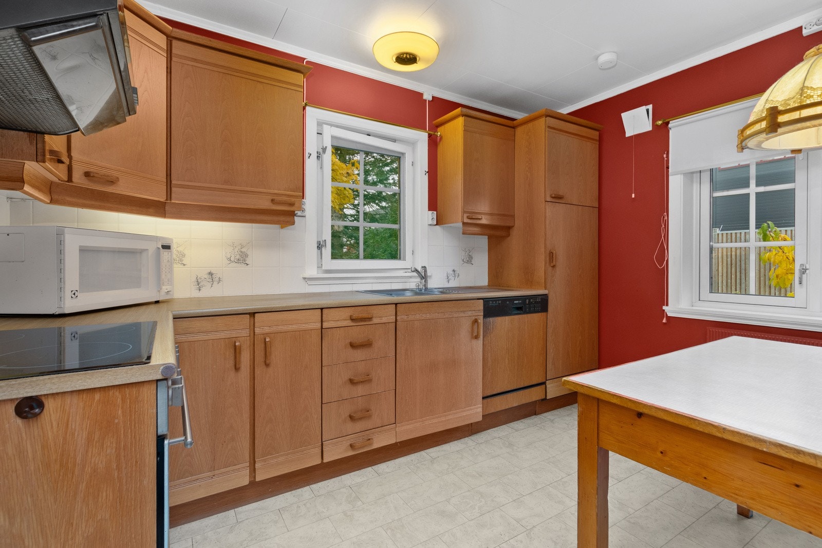 Kjøkken i utleiedel. Galleribilde