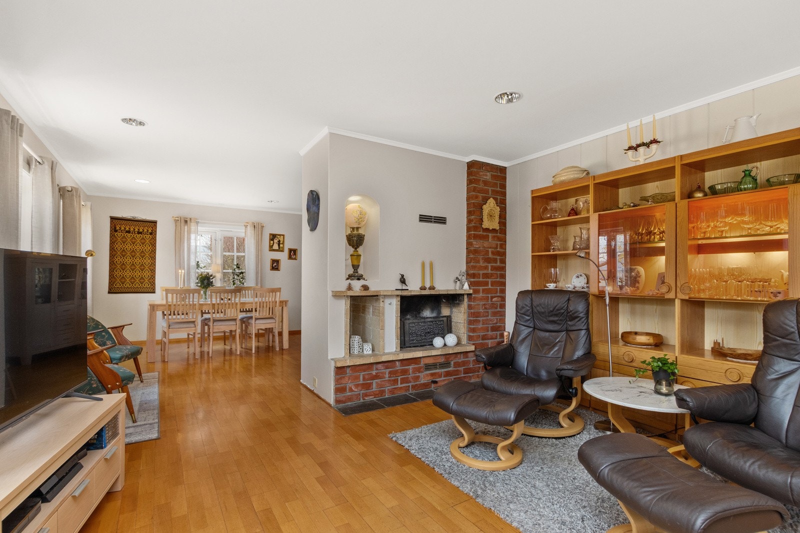 Tilnærmet samtlige vinduer i boligen er skiftet. Galleribilde