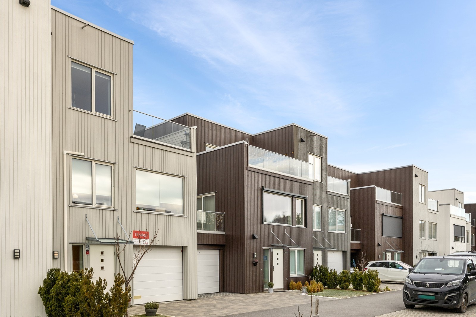 Fossumsvingen 83 er en kjedet enebolig fra 2021 som kombinerer komfort, kvalitet og beliggenhet på en svært god måte Galleribilde