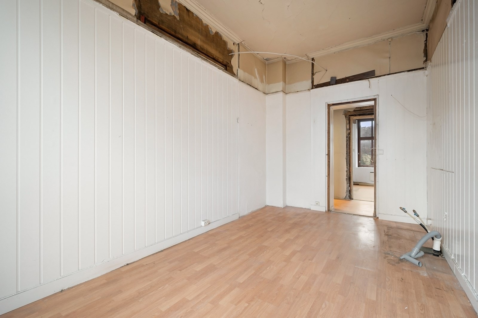 Gjennomgående lyse og luftige rom. Galleribilde