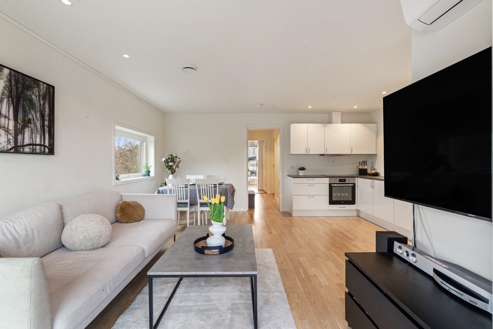 Det er balansert ventilasjon i boligen. Galleribilde