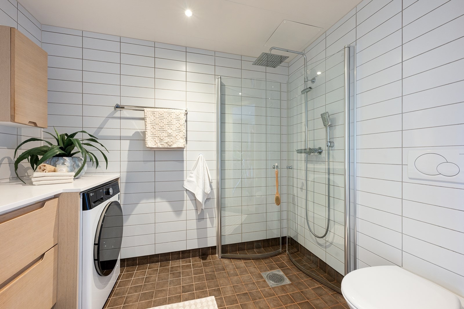 Badet fra fra 2012 (byggeår på hele sameiet) Galleribilde