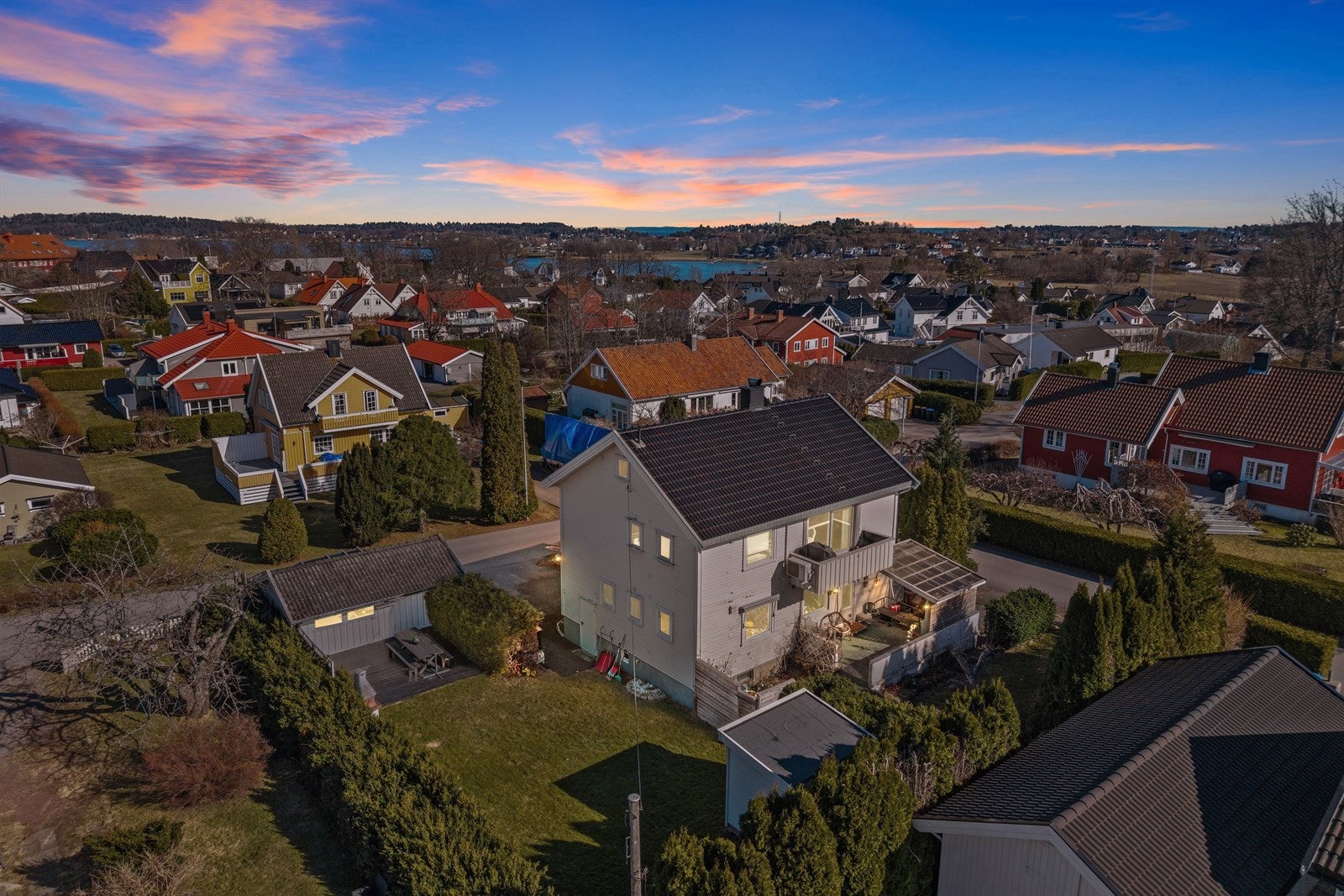 Attraktiv og tilbaketrukket beliggenhet på Nøtterøy i et veletablert og svært barnevennlig boområde Galleribilde