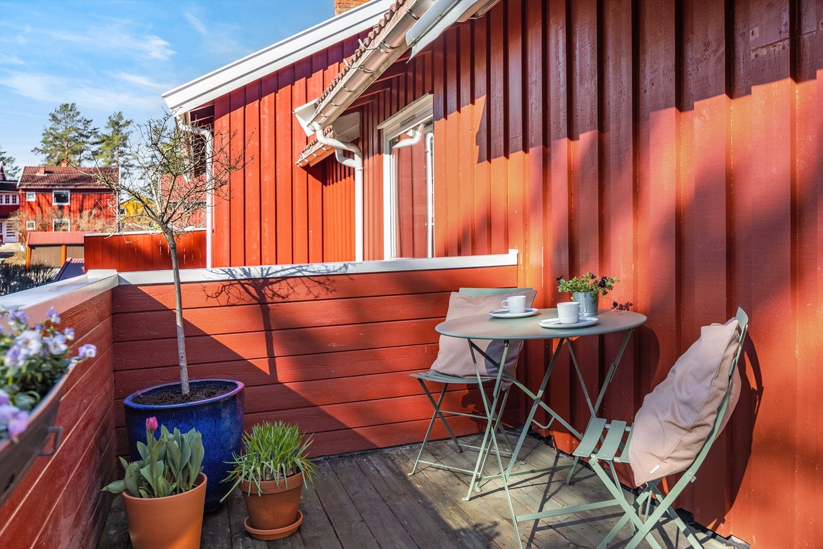 Nytt terrassegulv blir lagt i april 2026. Galleribilde