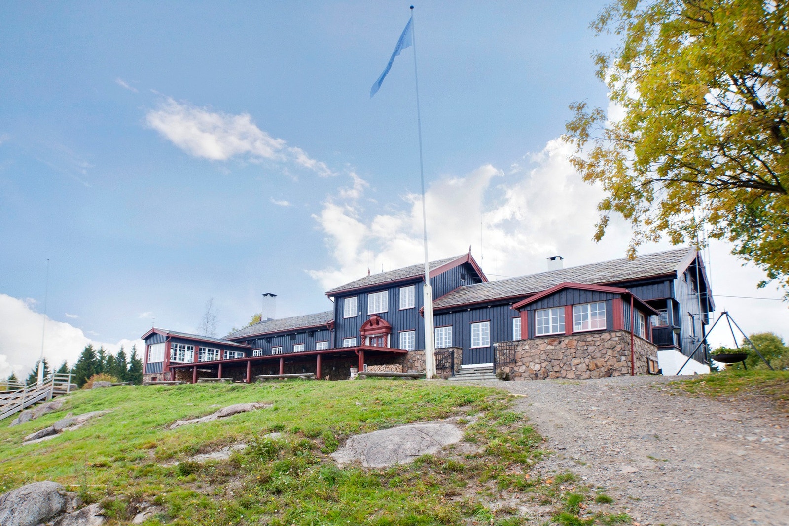 En fin gåtur fra leiligheten tar deg opp til Grefsenkollen, hvor du finner fantastiske turmuligheter, god mat og en av Oslos beste utsikter Galleribilde