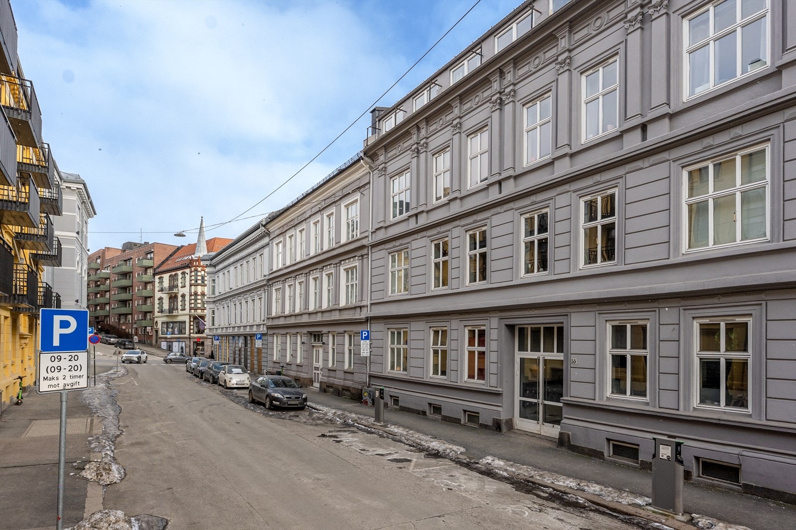 Attraktiv og sentral beliggenhet med umiddelbar nærhet til Bogstadveien, caféer, restauranter og kollektivtransport. Galleribilde