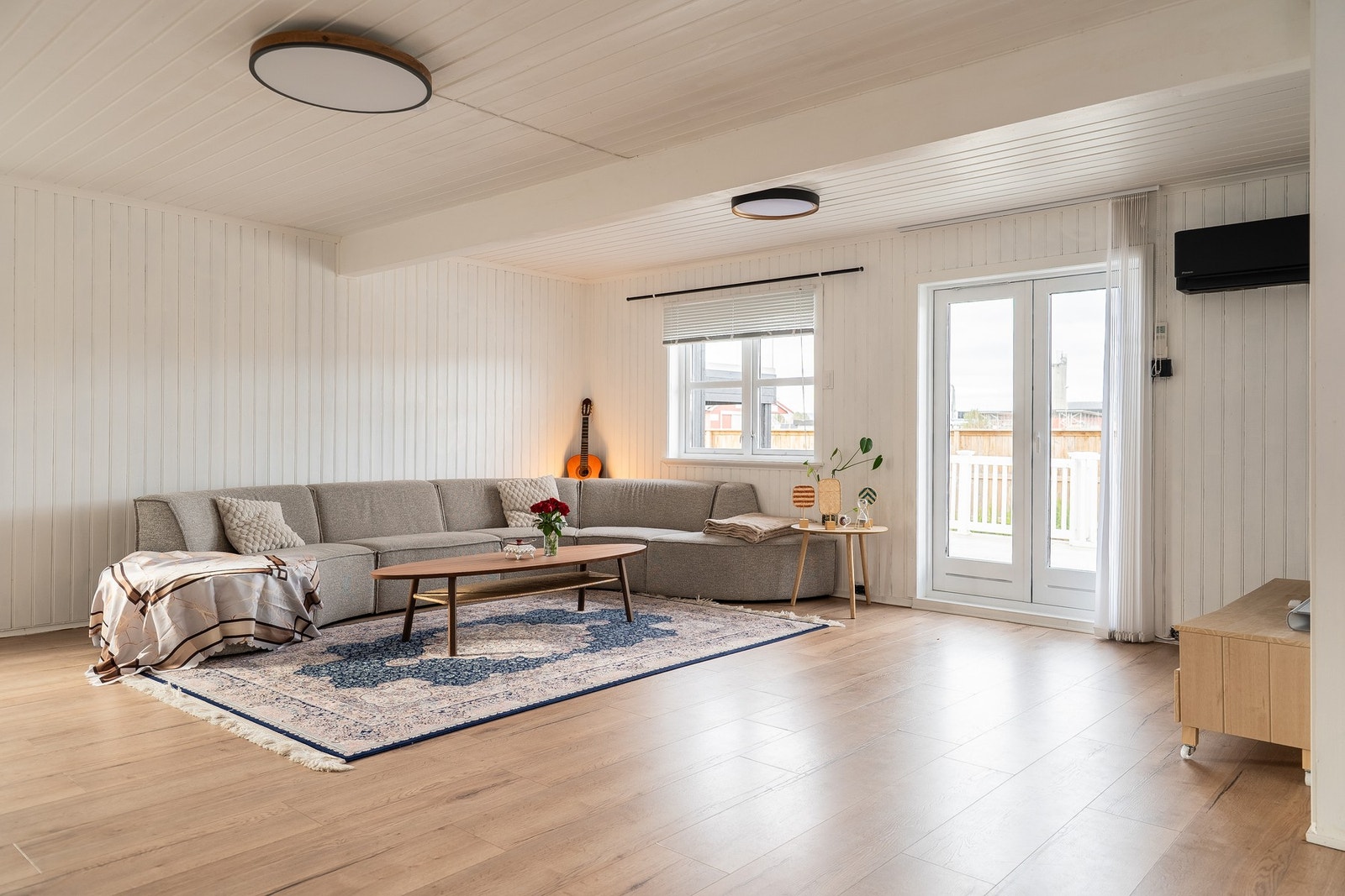 Trivelig stue med god romfølelse og plass til hele familien. Galleribilde