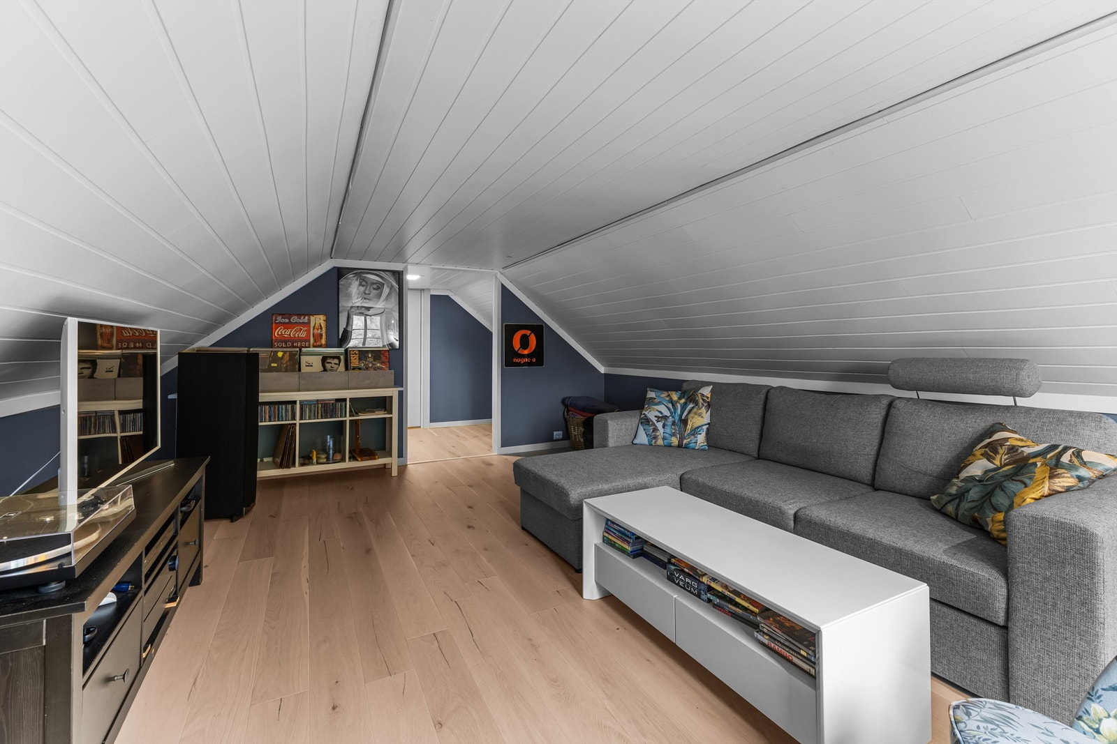 Loft over garasje Galleribilde