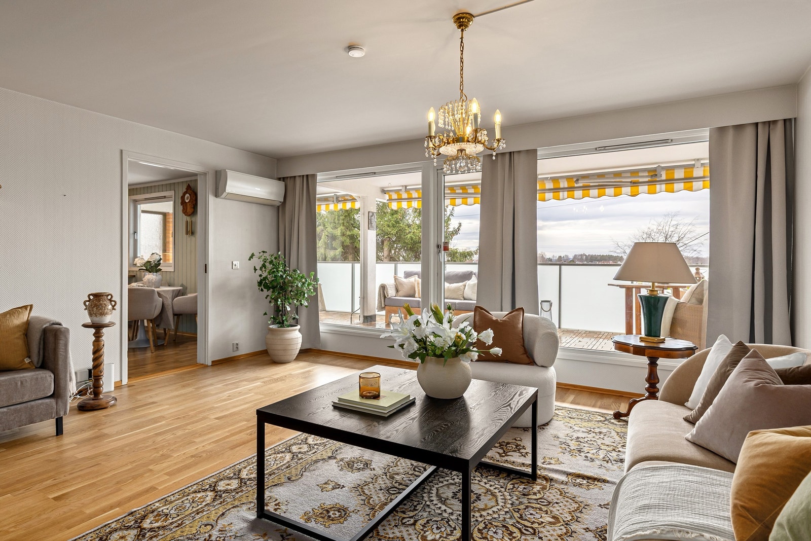 Velkommen til Kurveien 9, en sjelden sjanse i et populært sameie! Galleribilde