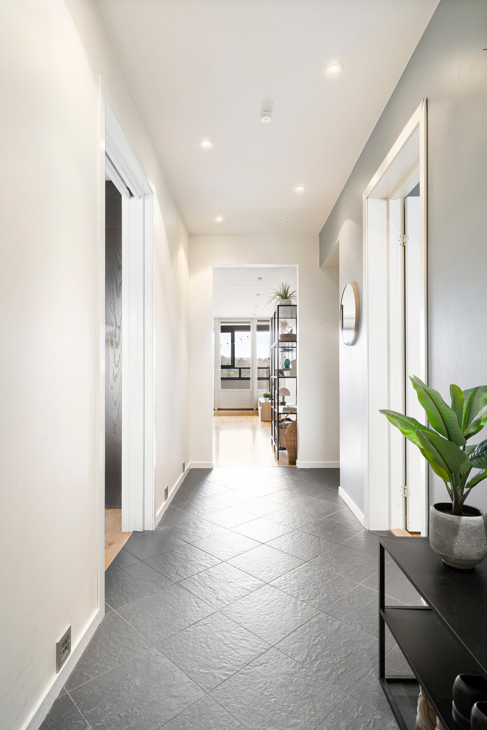 Entrè er av god størrelse og har god plass til sko og yttertøy. Galleribilde