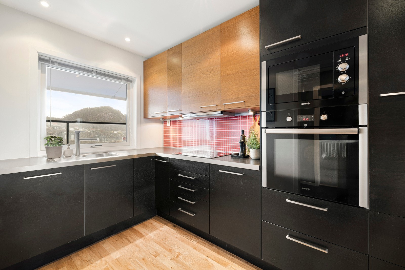 Kjøkken måles til 9,2 kvm! Galleribilde