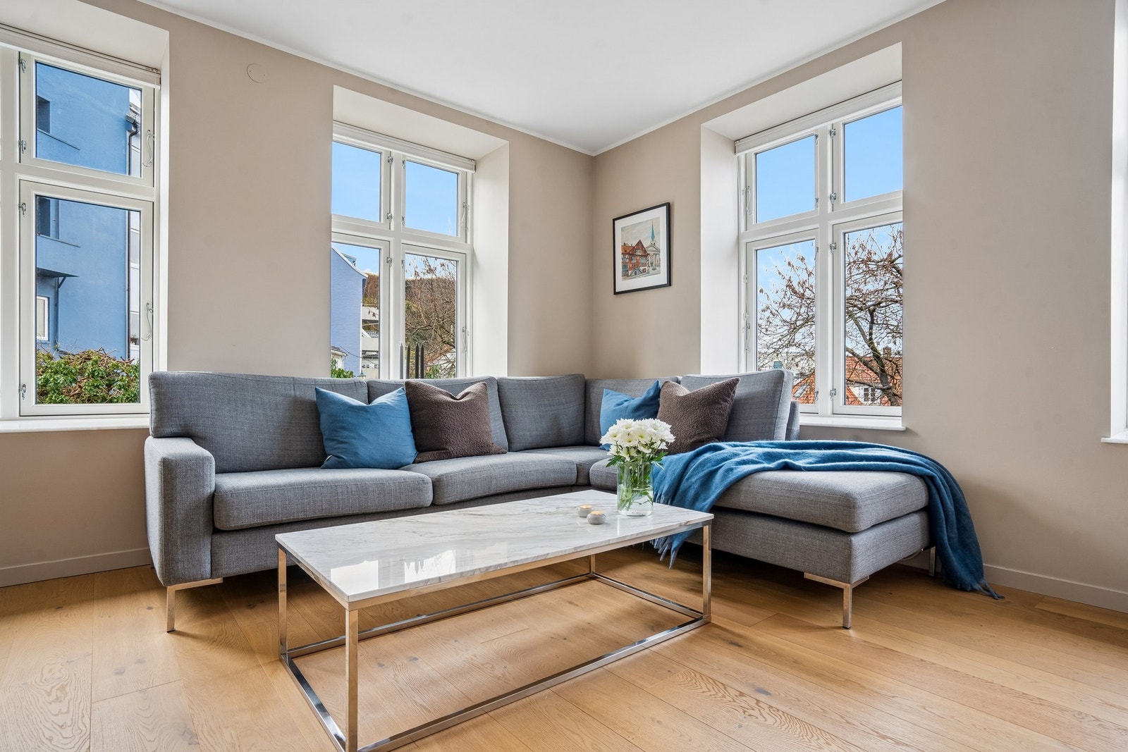 Alle vinduskarmer er marmor Galleribilde