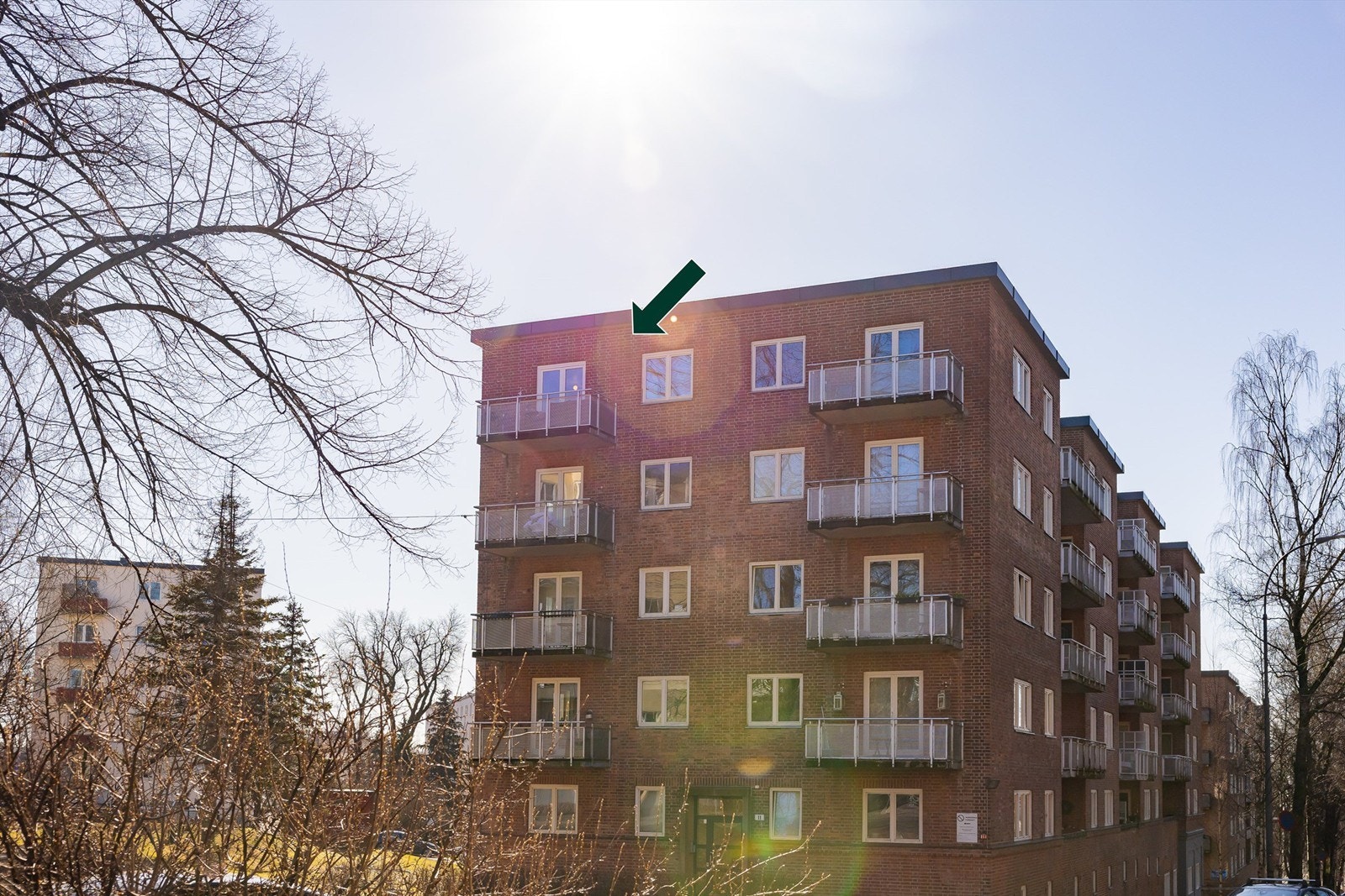 Leiligheten ligger i et rolig og attraktivt område med kort vei til offentlig kommunikasjon. Galleribilde