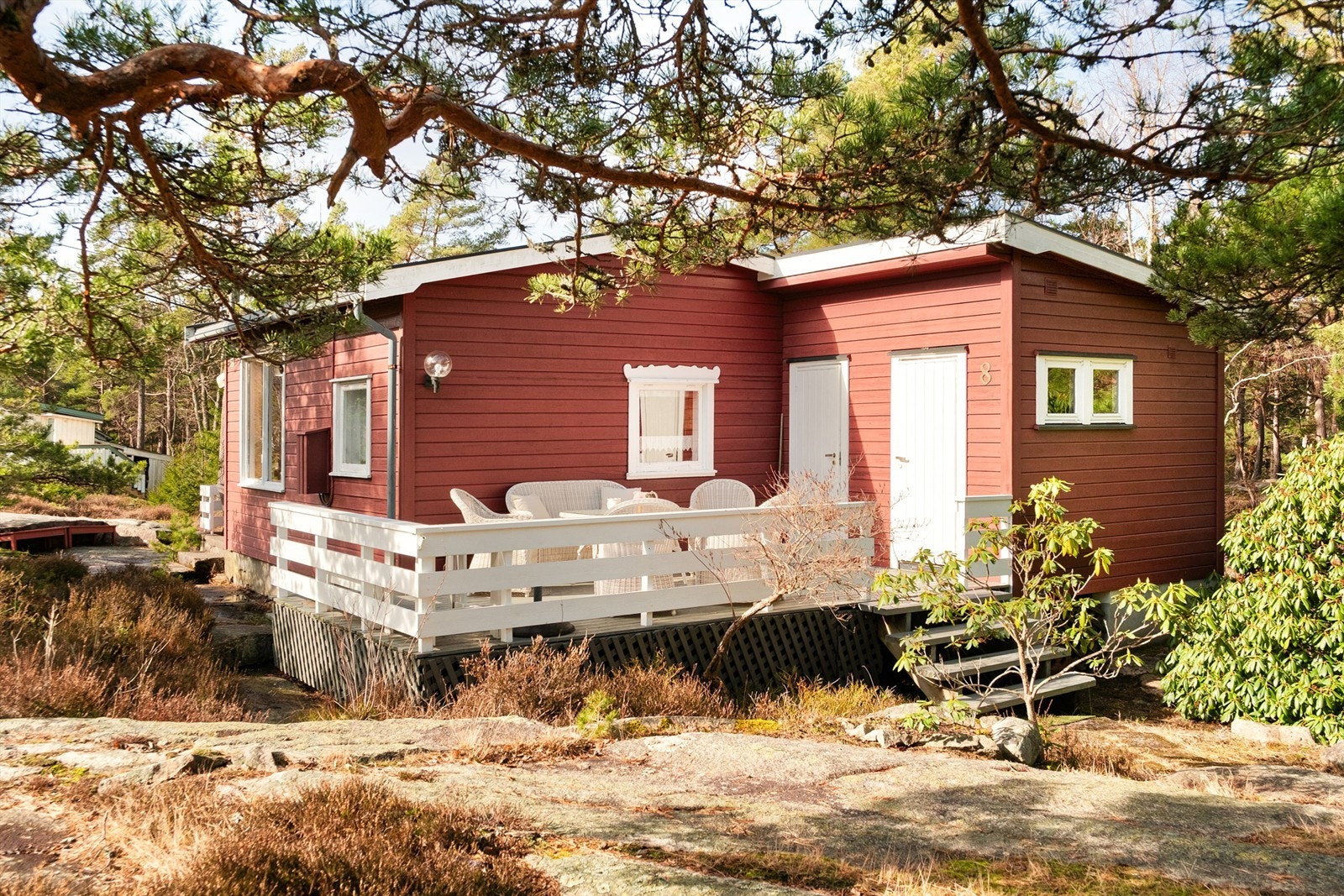 Hytta har vært i samme eie siden 1977. Gjennom årene er den løpende vedlikeholdt samt utvidet med tilbygg i to omganger. All kledning ble skiftet ut i 1981. Galleribilde