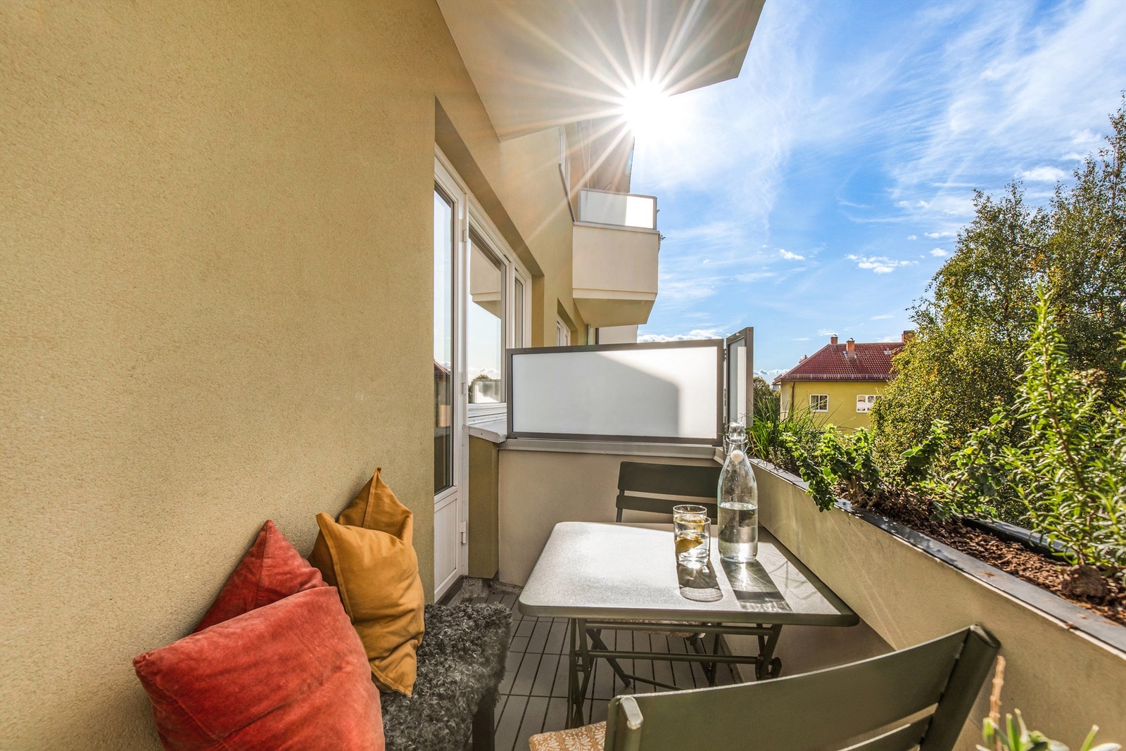 Gode solforhold og lite innsyn på balkongen. Galleribilde