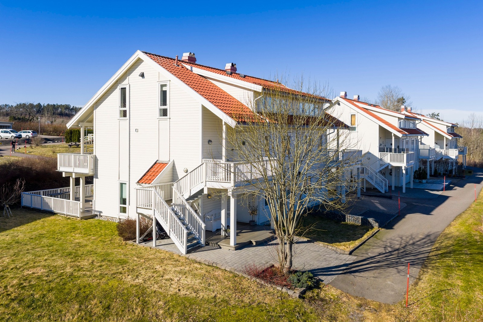 Fin og høy beliggenhet over 2 plan i 4-mannsbolig Galleribilde