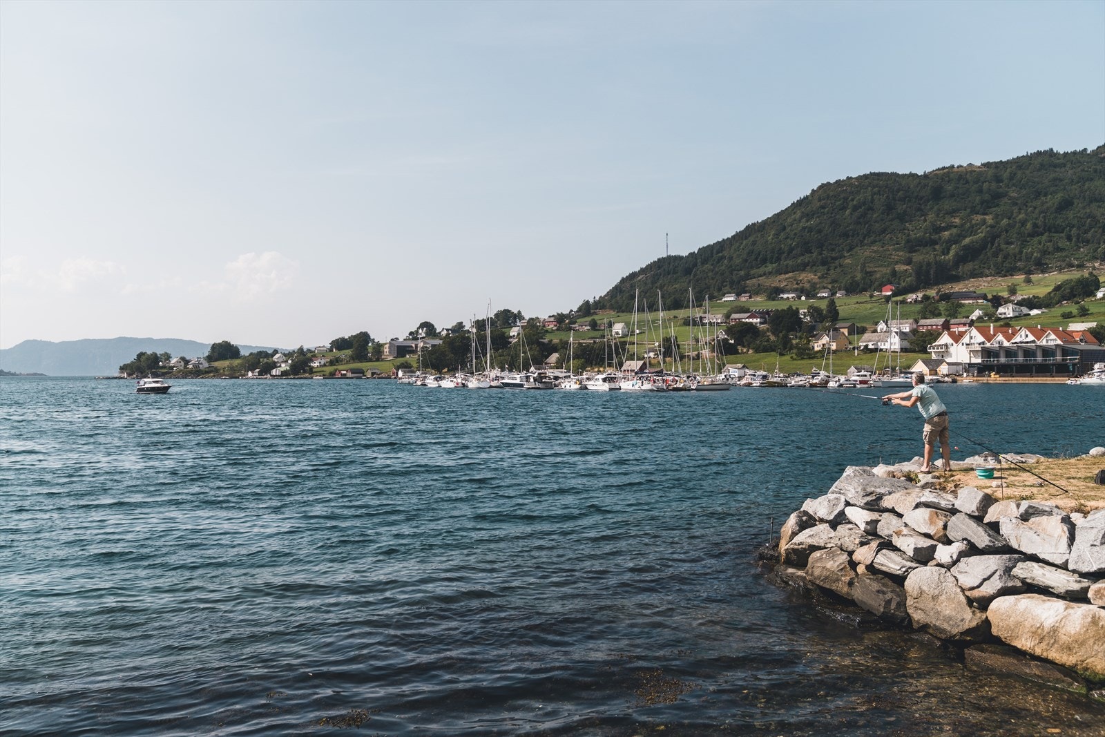 En svært idyllisk plass med hyggelige mennekser og et godt og trygt nærmiljø. Galleribilde