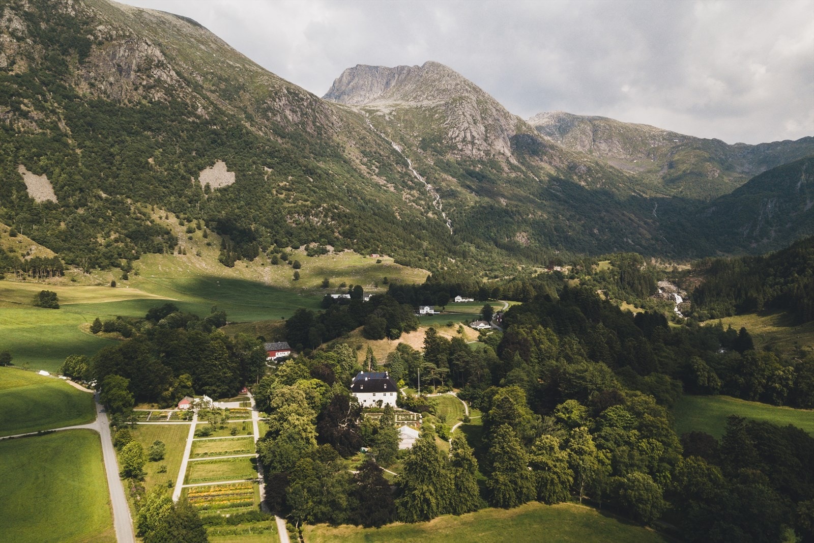 Omra debilder | W Eiendomsmegling. Galleribilde