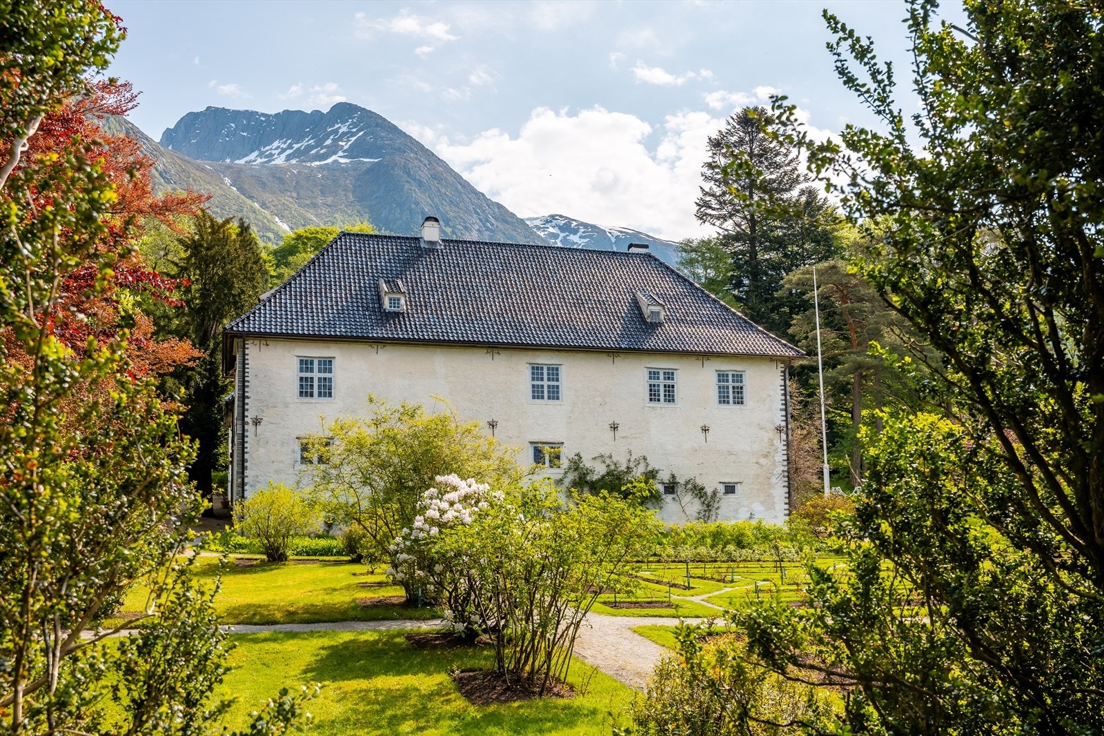 Vakre Baroniet ligger kun få minutter unna med bil. Galleribilde