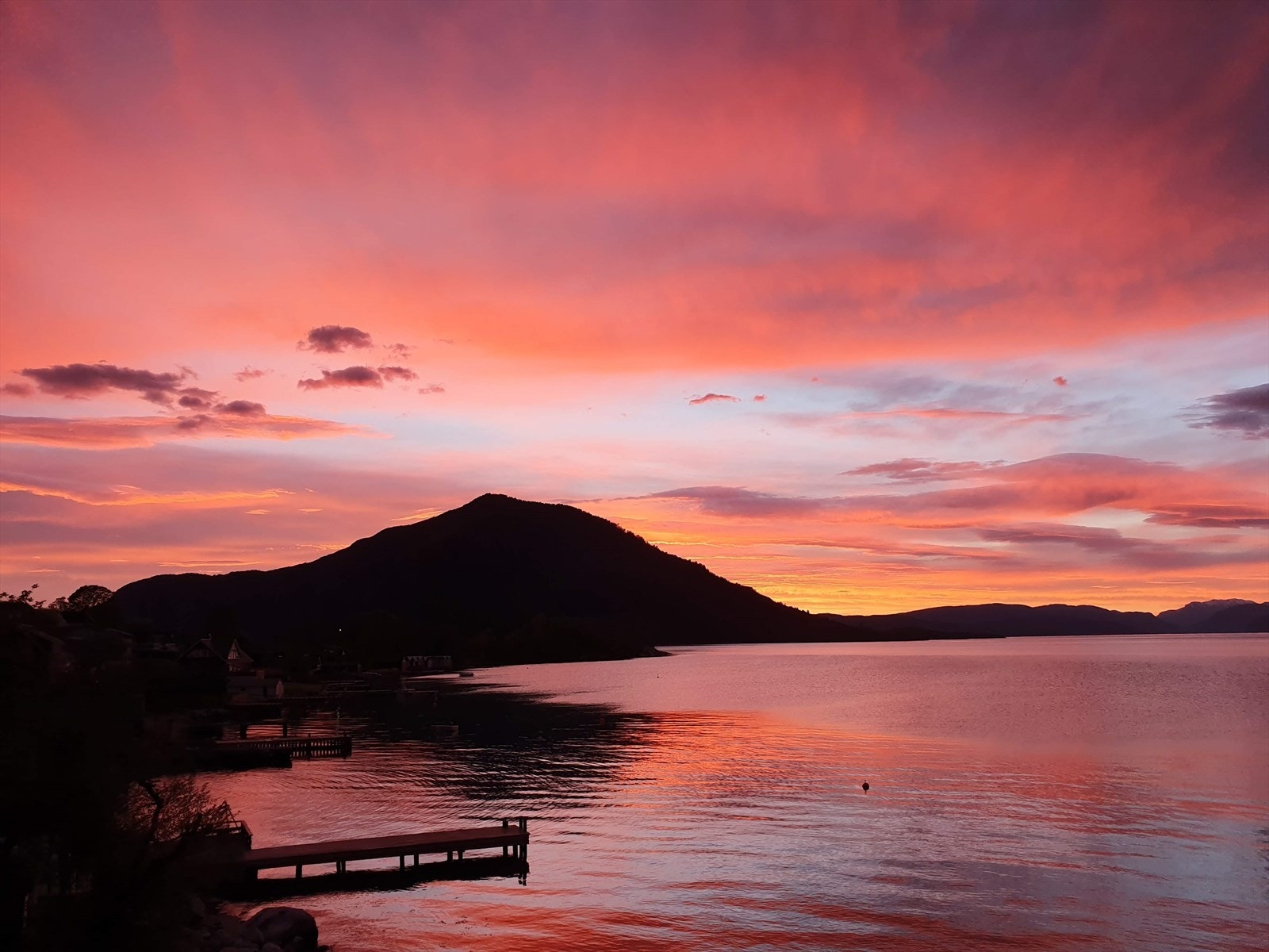 Selger foto - en av mange fantastiske solnedganger Galleribilde